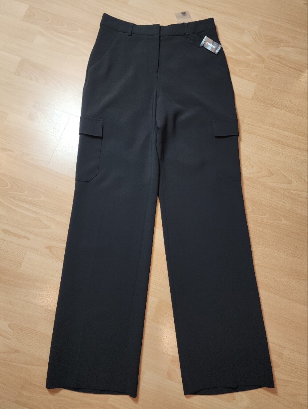 Size 8L NWT Express Black Cargo Trouser Pants Drape 34" Inseam Highrise 8 Tall